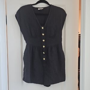 Universal Thread Charcoal Top